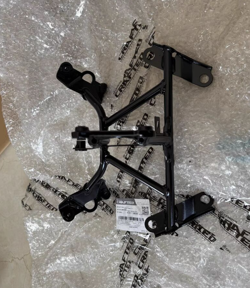 1pcs headlight Bracket suit for CF300SR code is 6KMV-030400-3000