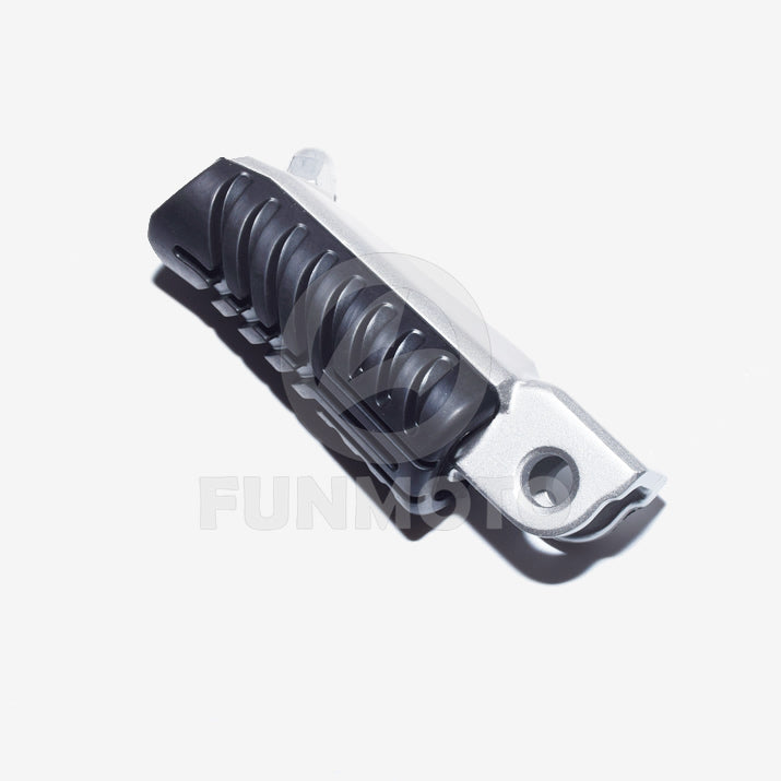 Pédale avant gauche compatible CF450NK/CF800NK code OEM 6KWV-140400-1000-0VR00