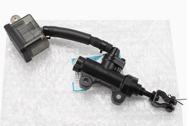 Rear brake pump suit CF450SR/CF450SRS code is 6AQV-081410-1001-M1