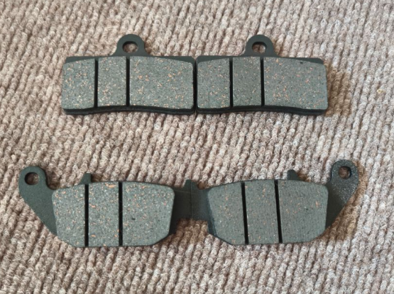 1 Pair front brake pad and 1 pair rear brake pad suit CF300SR/CF300NK 6KM#-0812A0-8100/6KMV-0911A0