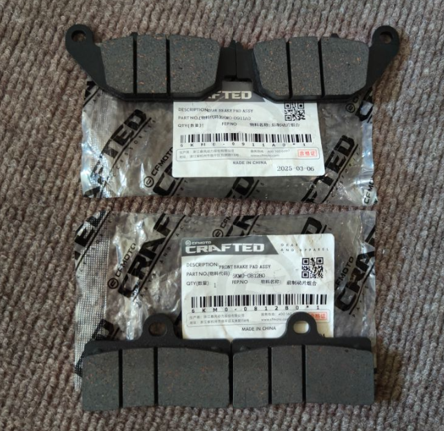1 Pair front brake pad and 1 pair rear brake pad suit CF300SR/CF300NK 6KM#-0812A0-8100/6KMV-0911A0