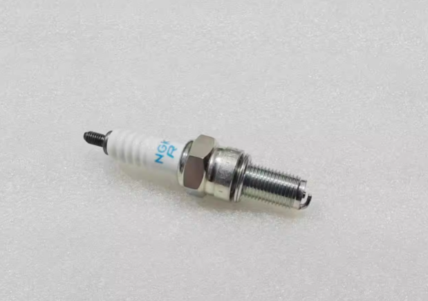 Spark Plug suit QJMOTO SRK250/SRK300