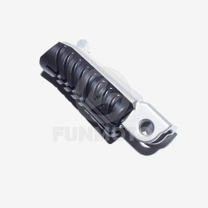 Pedal delantero izquierdo compatible con CF450NK/CF800NK Código OEM 6KWV-140400-1000-0VR00