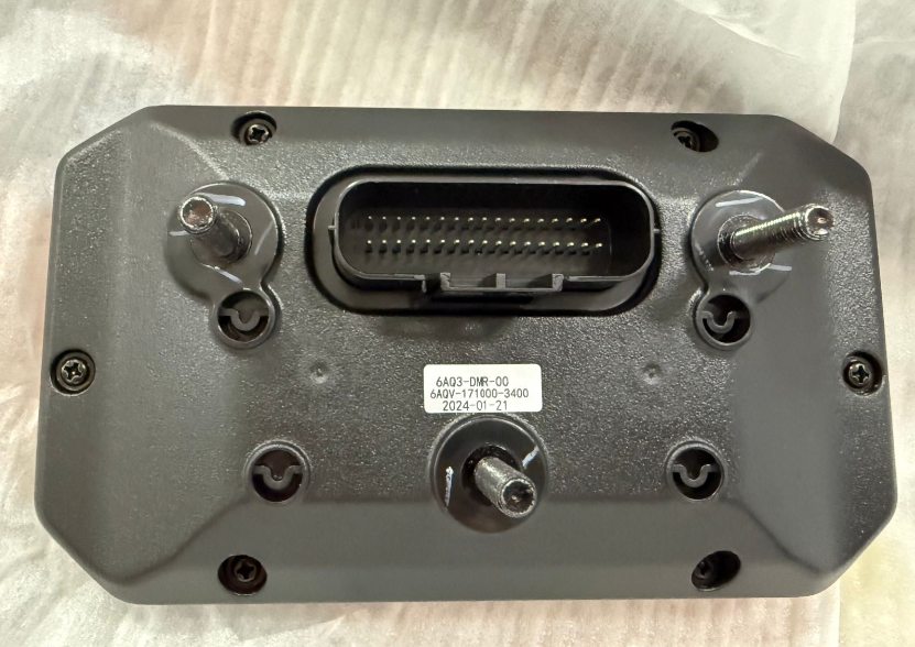 Dashboard suit CF450SRS single model code is 6AQV-171000-3400 Or 6AQV-171000-3401