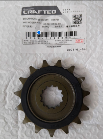 1pcs Output Sprocket 15 Teeth/2pcs Spark Plug suit CF450MT Code is 0700-062030/0SQV-170200-1000