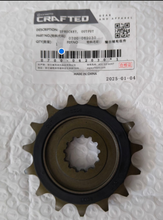 1pcs Output Sprocket 15 Teeth/2pcs Spark Plug suit CF450MT Code is 0700-062030/0SQV-170200-1000