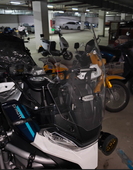 Windshield suit CF700MT code is 6GUV-805100-2000