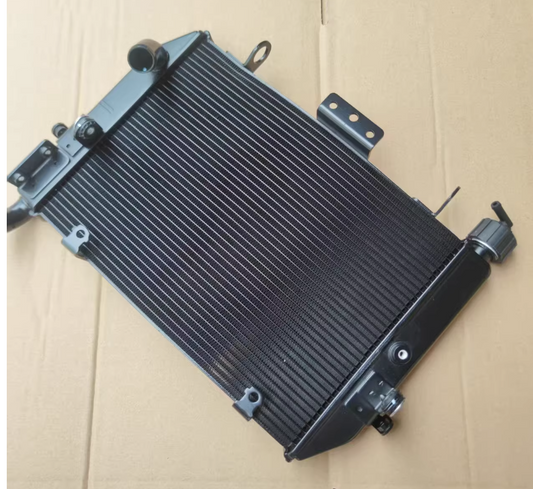 Radiator suit CF675NK