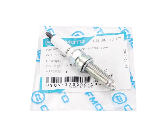 1pcs Spark Plug Suit CF450MT/CF450SR/CF450NK/CF450CLC Code is 0SQV-170200-1000