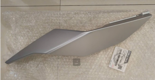 Rear Left and Rear Right Tail Cover suit CF250NK Silver