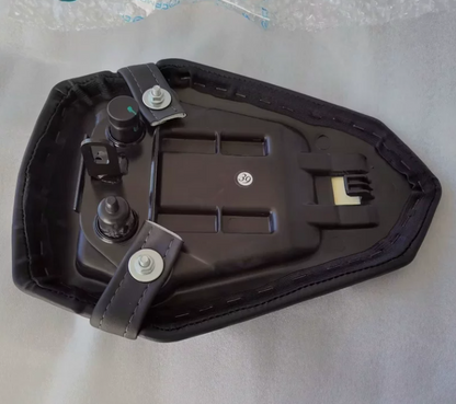 Rear Seat suit CF650NK code is 6NQ0-130200-10000