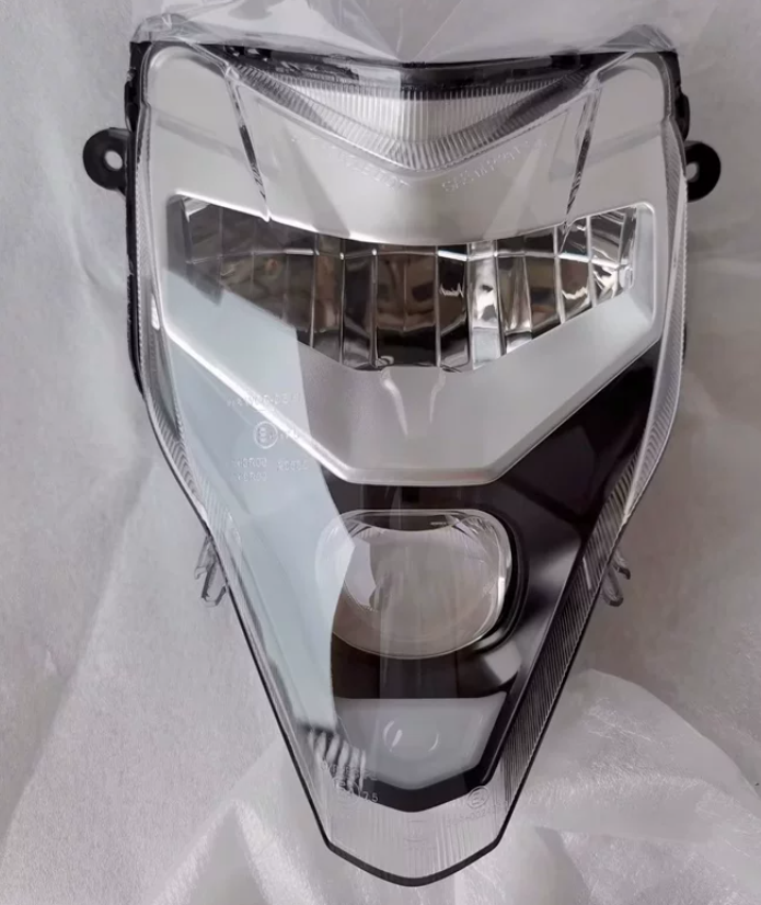 Headlight suit CF400NK code is 6NQ0-160100-00001