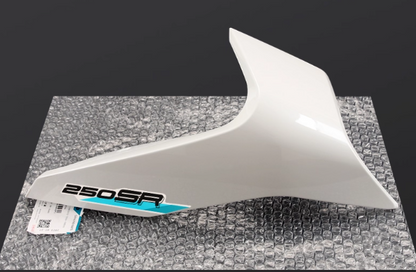 Left and Right Headlight cover suit CF250SR/CF300SR White color  6KMV-040201-3000-0VE00/6KMV-040202-3000-0VE00